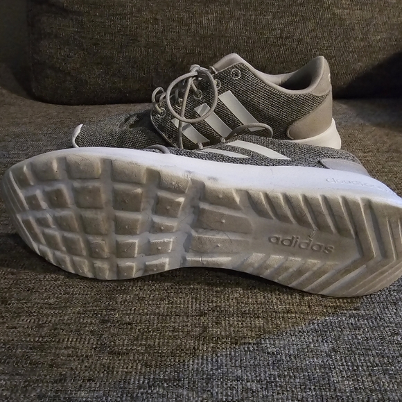 Addias womens Cloudfoam size 8.5 - Picture 5 of 6